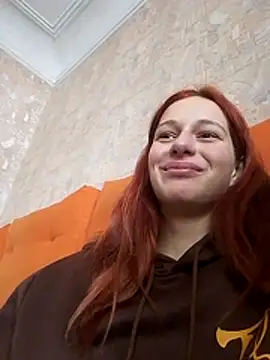 Lily Viola online show from 02.02.26