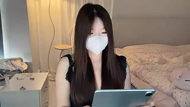 Snapshot of _xiaoxinxin_ chatting on 06.18.26 xiaoxinxin online show from 06.18.26