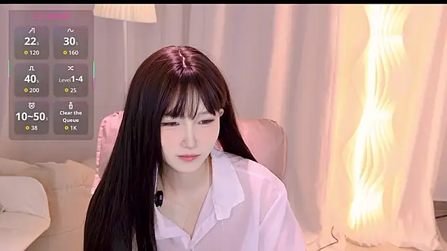 YE Zi  online show from 01.17.26