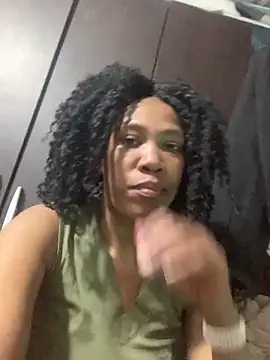 Snapshot of Xsexysnow33s chatting on 05.24.26 Xsexysnow33s online show from 05.24.26