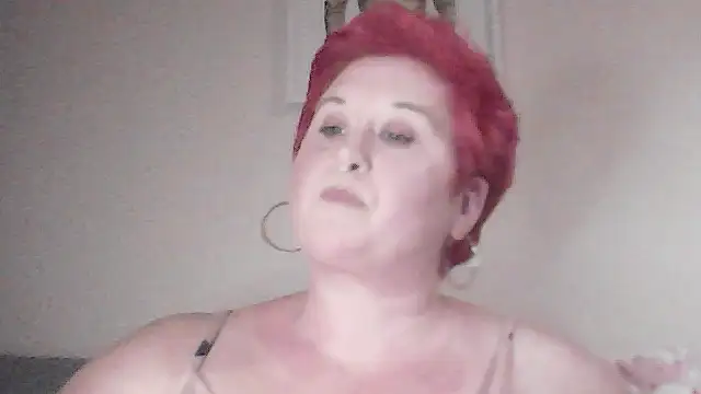 Snapshot of BustyRedxx chatting on 03.04.26 BustyRedxx online show from 03.04.26