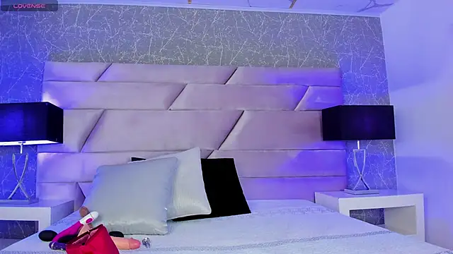 Ivy Coopper online show from 01.17.26