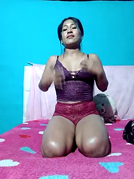 Snapshot of Saraa_xx chatting on 03.13.26 Saraa xx online show from 03.13.26