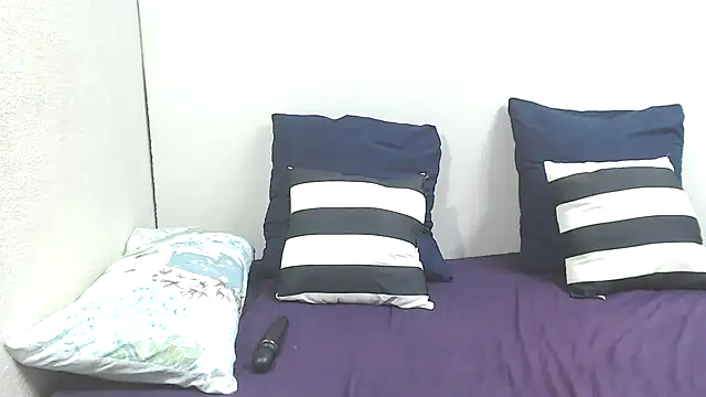 Snapshot of SlimGemZA chatting on 02.12.26 SlimGemZA online show from 02.12.26