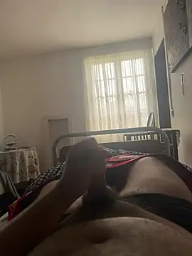 Snapshot of acorenaos chatting on 02.14.26 acorenaos online show from 02.14.26