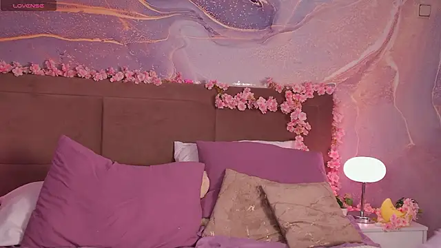 Snapshot of ScarletMarney chatting on 02.08.26 ScarletMarney online show from 02.08.26