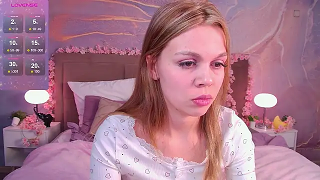 Snapshot of ScarletMarney chatting on 02.09.26 ScarletMarney online show from 02.09.26