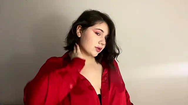 Snapshot of LunaBlakes chatting on 02.11.26 LunaBlakes online show from 02.11.26