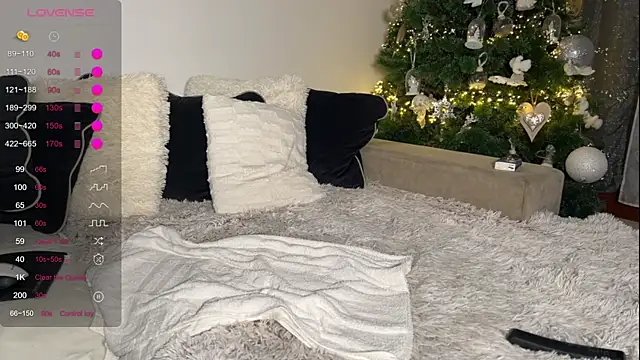 Snapshot of NatashaRedX chatting on 01.12.26 NatashaRedX online show from 01.12.26