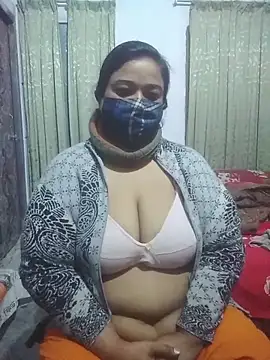 momo loves online show from 02.02.26