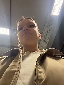 AshleyMur online show from 04.16.26