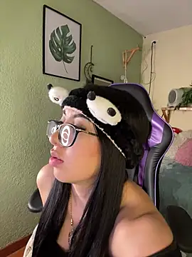 Snapshot of Natsrose chatting on 02.06.26 Natsrose online show from 02.06.26