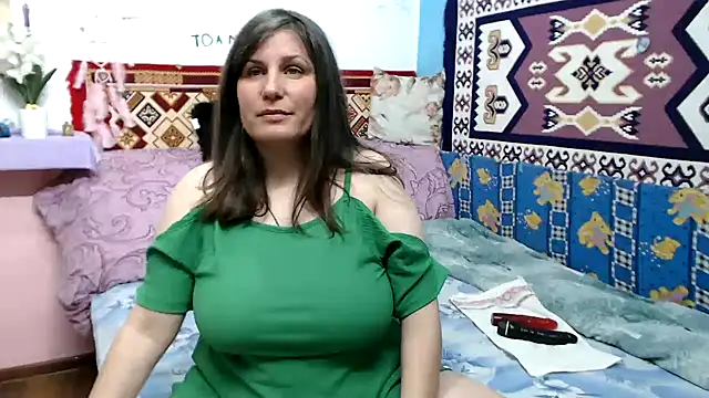 Adelinemilf online show from 04.19.26