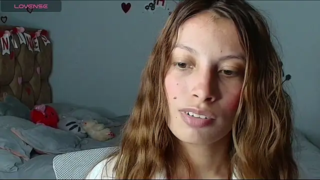 Snapshot of Sweet_moon_v_ chatting on 02.28.26 Sweet moon v online show from 02.28.26