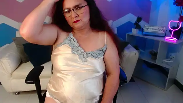 elena milf1 online show from 01.11.26