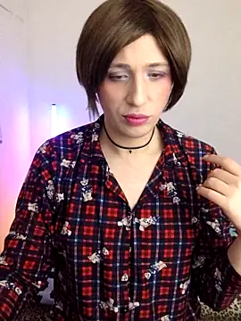 HoneyValentine online show from 02.02.26