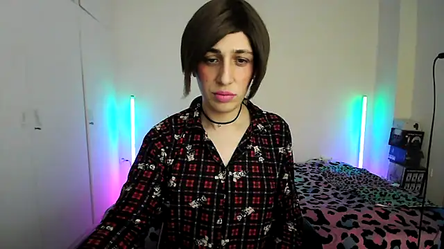 HoneyValentine online show from 03.23.26