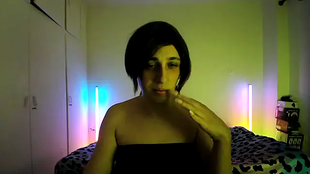 HoneyValentine online show from 04.02.26