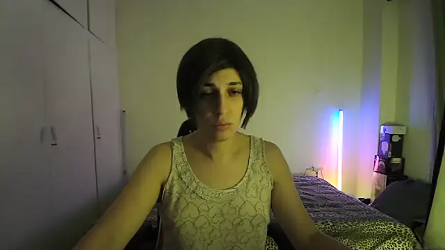 HoneyValentine online show from 06.22.26