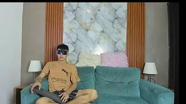 AVENGER BOYS2026 online show from 06.08.26