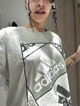 crystal dlun online show from 03.22.26