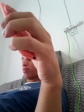 ofjuliaa online show from 02.19.26