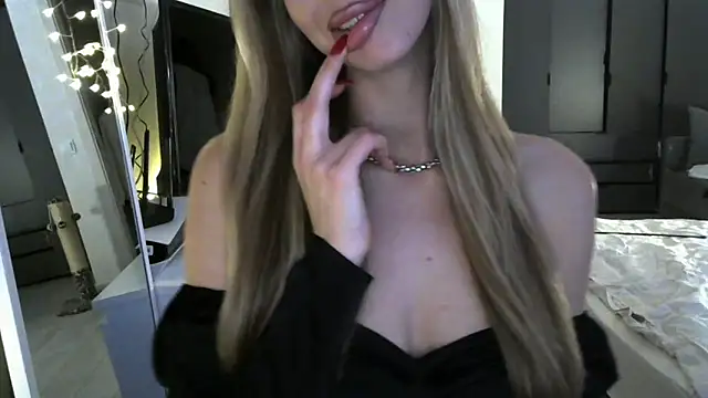 Snapshot of LizaSweetyq chatting on 02.07.26 LizaSweetyq online show from 02.07.26