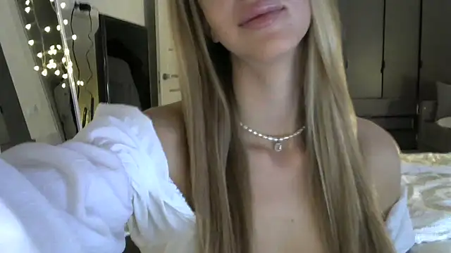 Snapshot of LizaSweetyq chatting on 02.11.26 LizaSweetyq online show from 02.11.26