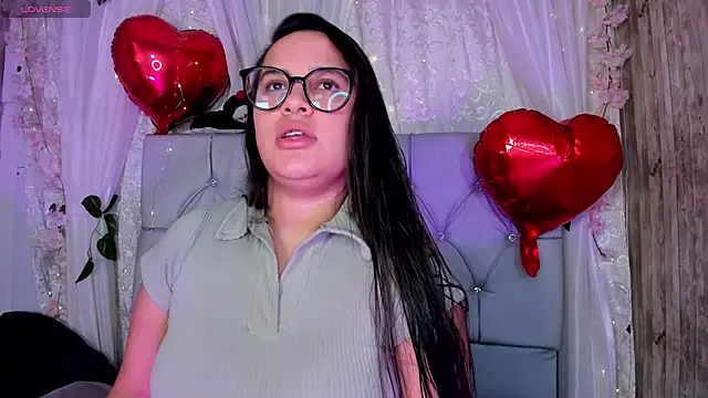 Snapshot of Victoria_Poncce1 chatting on 02.17.26 Victoria Poncce1 online show from 02.17.26