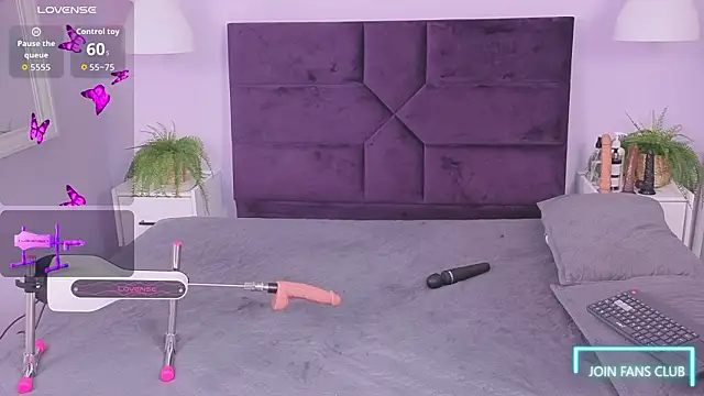 Yasminbrattz online show from 03.24.26