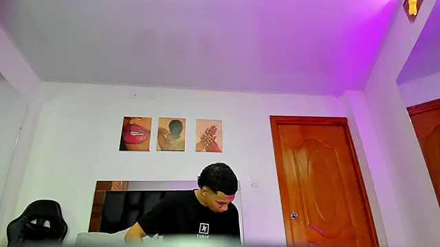 Liamsubtle01 online show from 05.18.26