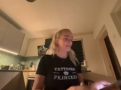 missconly online show from 03.04.26