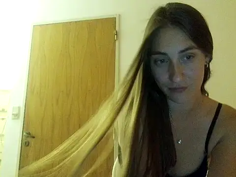 Noracherry online show from 02.13.26