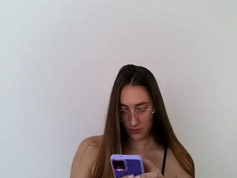 Noracherry online show from 03.01.26