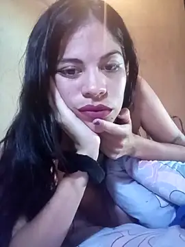 Chiquitoperopeligroso4 online show from 04.10.26