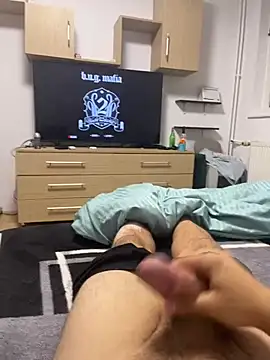 Snapshot of robiggestdick chatting on 07.28.26 robiggestdick online show from 07.28.26