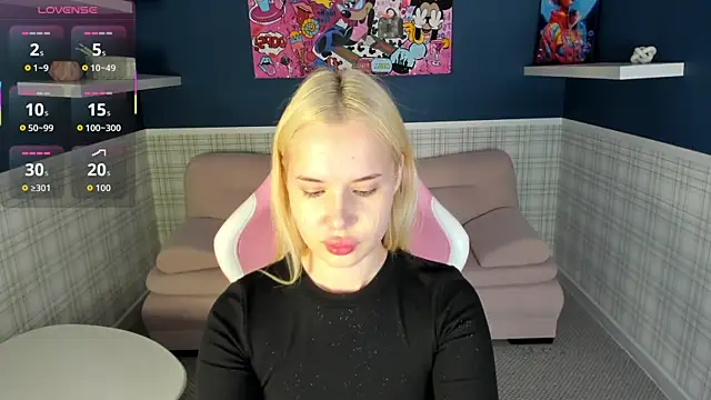 NicoletaCooper online show from 01.18.26