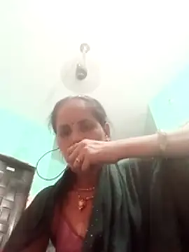 Snapshot of Hasmi_hot09 chatting on 05.24.26 Hasmi hot09 online show from 05.24.26