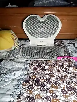 Zu naa online show from 04.18.26