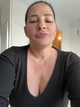 Maya-www online show from 03.01.26