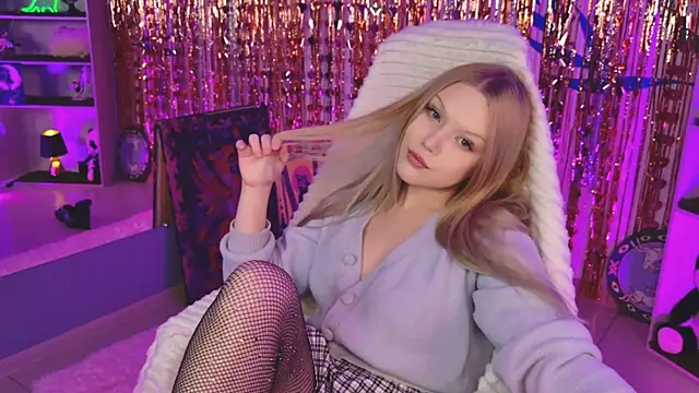 ChloeWhite online show from 02.26.26