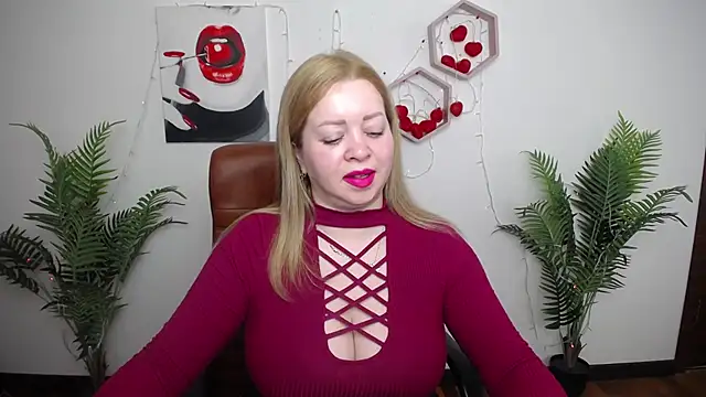 OliviaVerr online show from 04.24.26