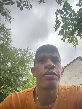 Snapshot of antonio_aguilarx chatting on 06.17.26 antonio aguilarx online show from 06.17.26