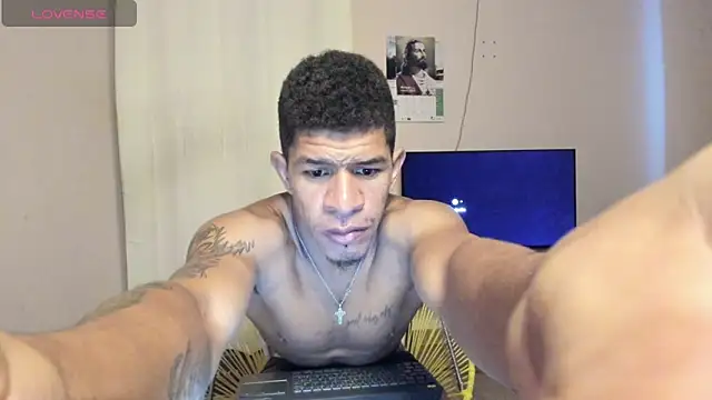 Snapshot of antonio_aguilarx chatting on 06.20.26 antonio aguilarx online show from 06.20.26
