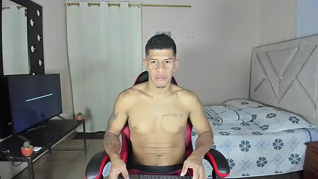 Snapshot of antonio_aguilarx chatting on 08.08.26 antonio aguilarx online show from 08.08.26