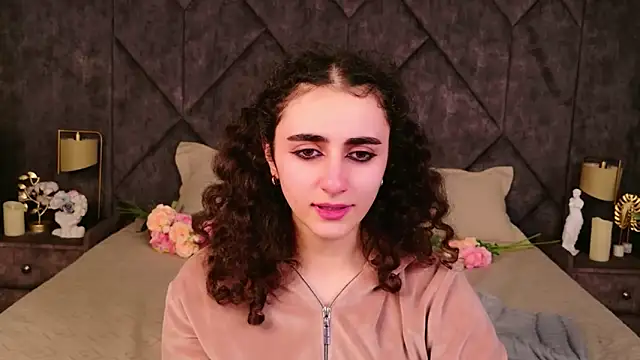 Susan Fors online show from 04.20.26