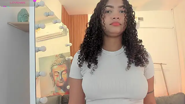 Snapshot of ailann_ chatting on 01.09.26 ailann online show from 01.09.26