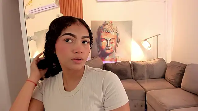 Snapshot of ailann_ chatting on 02.05.26 ailann online show from 02.05.26