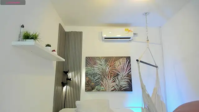 ailann  online show from 04.18.26