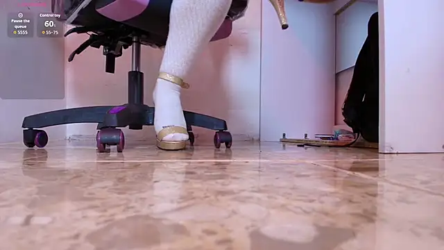 Snapshot of Renata_blue chatting on 02.21.26 Renata blue online show from 02.21.26